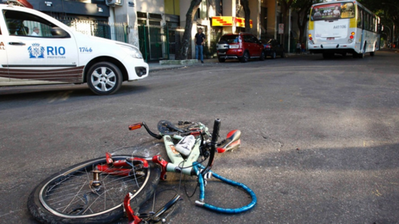 Aterro não é rua! Pela integração da Glória com as ciclovias do Centro Aterro não é rua! Pela integração da Glória com as ciclovias do Centro