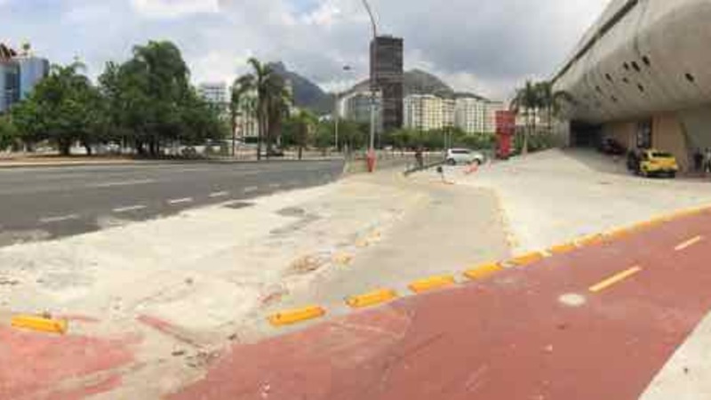 Ciclovia de Botafogo: Tava ruim e agora piorou! Ciclovia de Botafogo: Tava ruim e agora piorou!