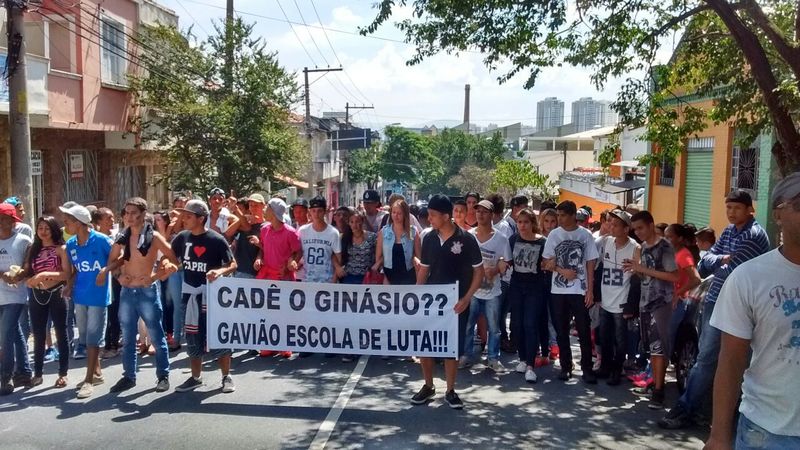 Diretoria de ensino, cumpra as promessas feitas aos alunos da E.E Gavião Peixoto! Diretoria de ensino, cumpra as promessas feitas aos alunos da E.E Gavião Peixoto!